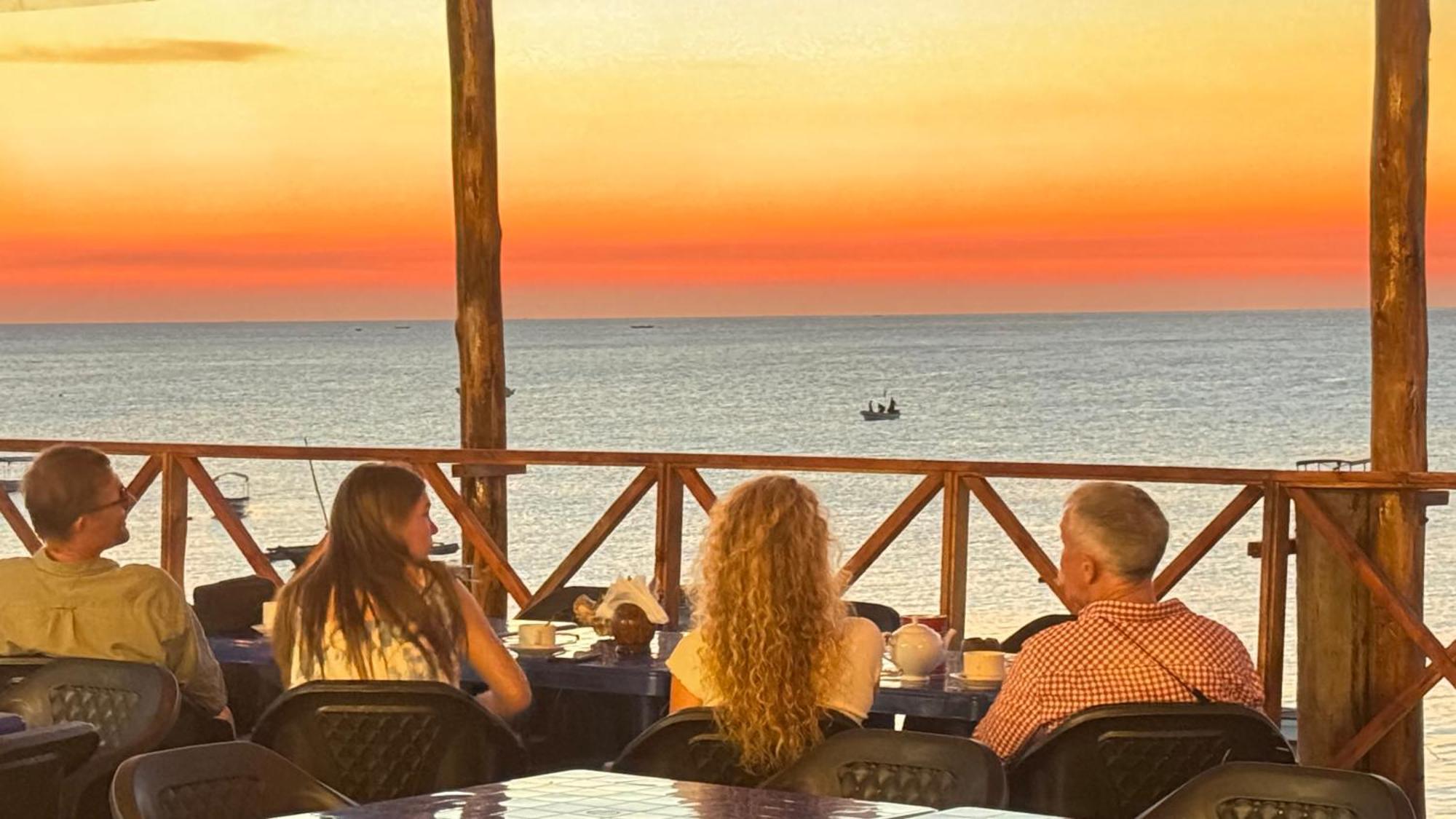 Blue Tides Hotel Nungwi Eksteriør bilde